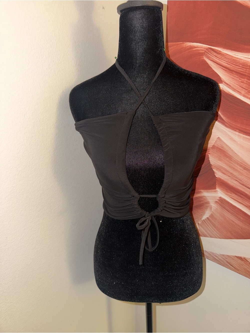 PrettyLittleThing Black Halter Ruched Keyhole Crop Top